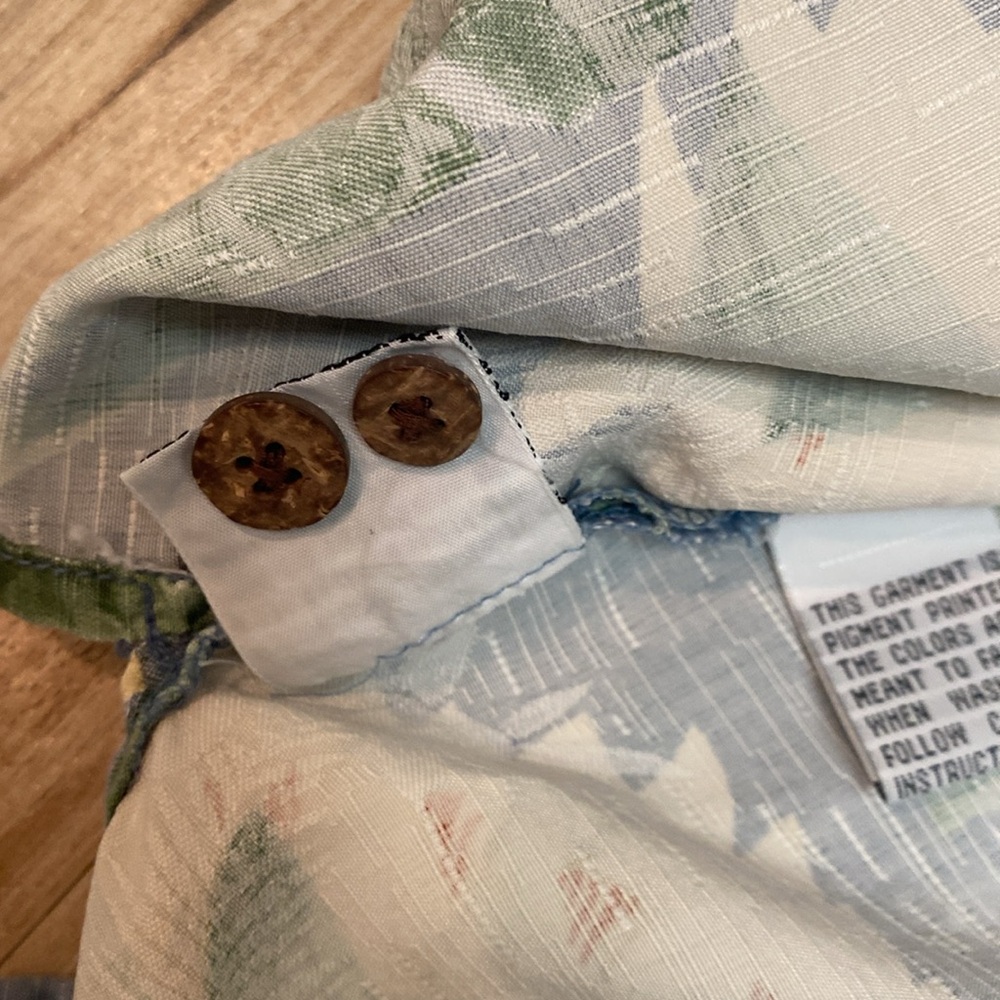 TOMMY BAHAMA Relax 100% SILK Hawaiian leaf print button up shirt Sz L light Blue - Picture 8 of 11
